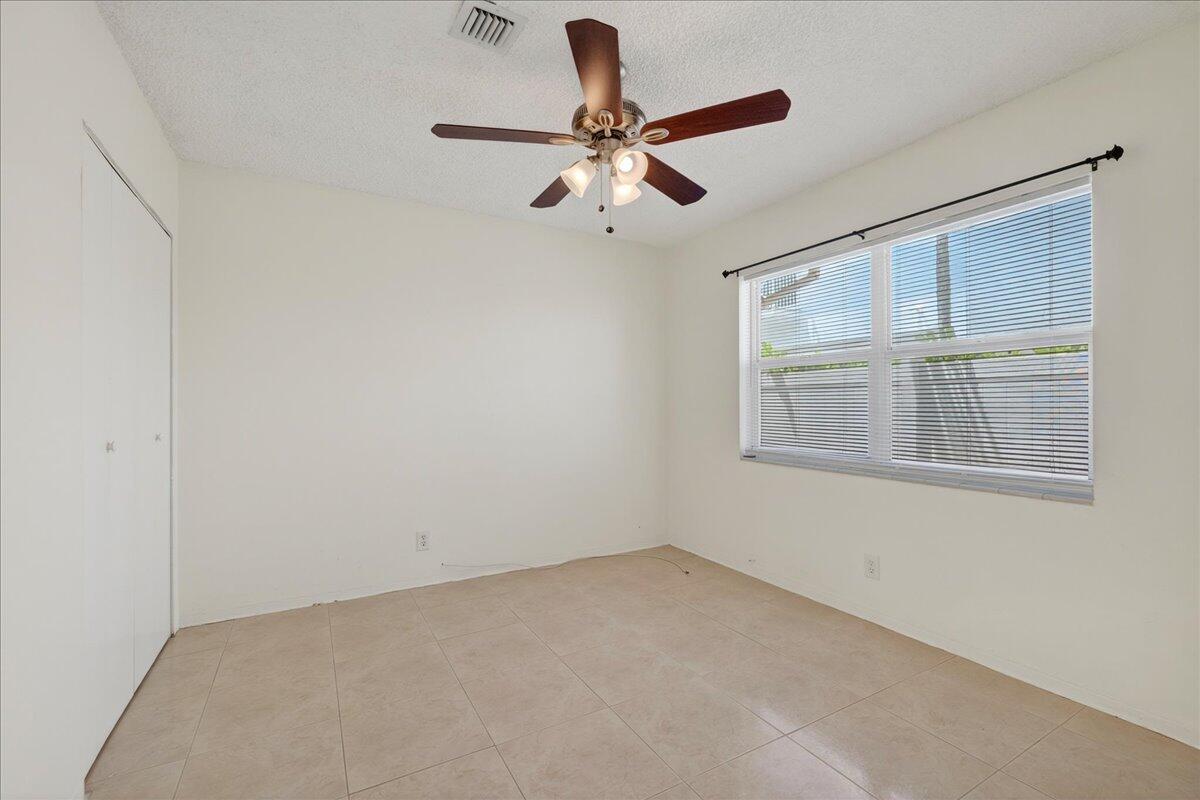 1016 N 16th Avenue 3