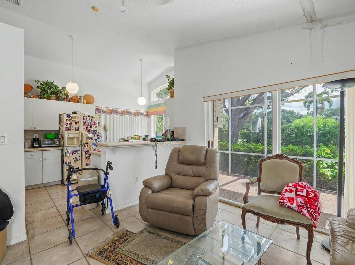 5421 NW 50th Court