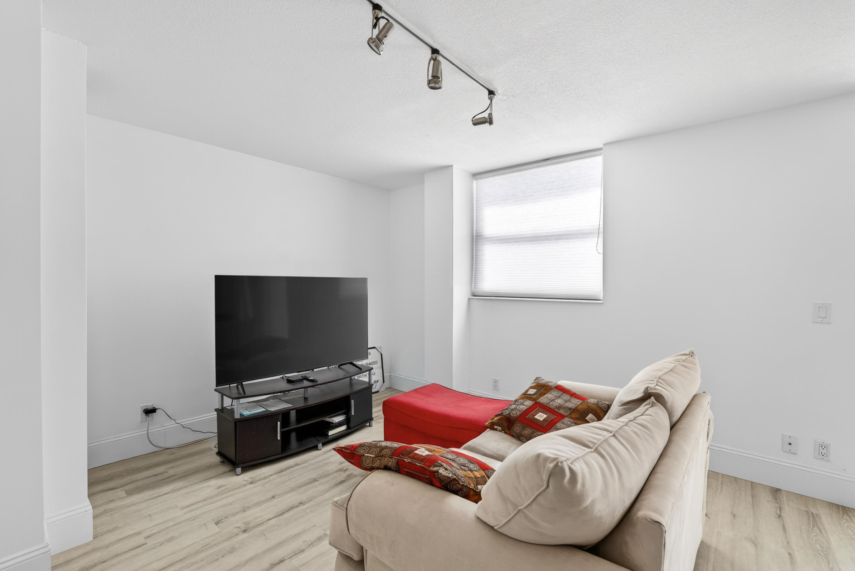 5961 NW 2nd Avenue #302