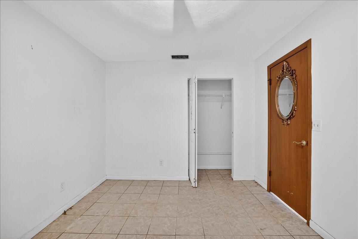 4240 NW 74th Avenue