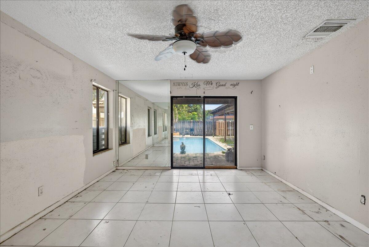 4240 NW 74th Avenue