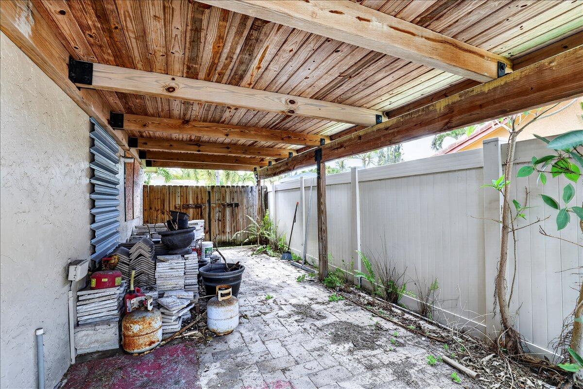 4240 NW 74th Avenue