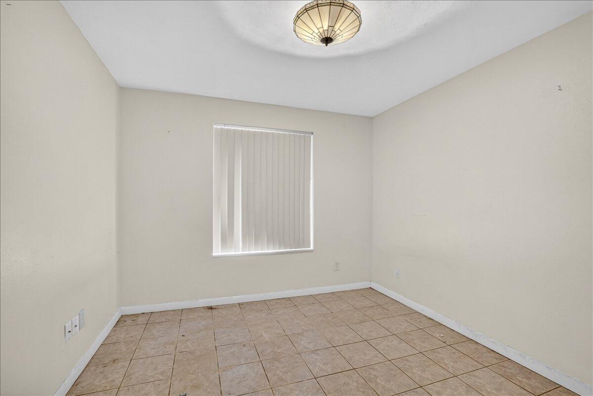 4240 NW 74th Avenue