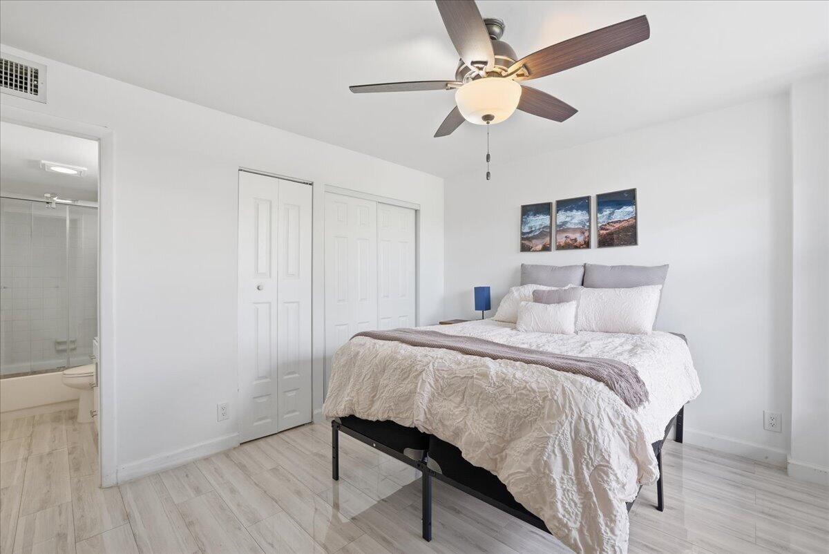 16 Royal Palm Way 2050