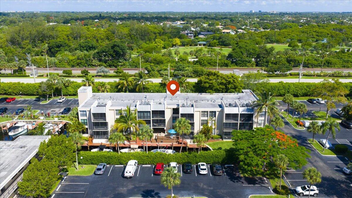 16 Royal Palm Way 2050