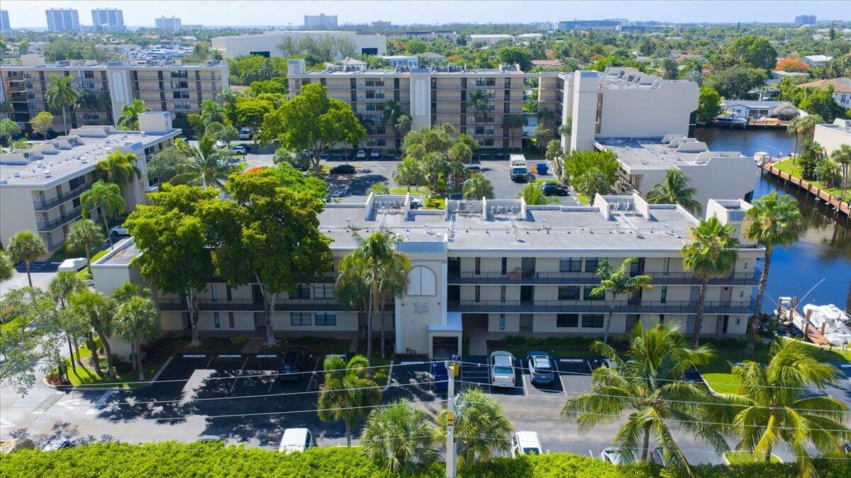 16 Royal Palm Way 2050