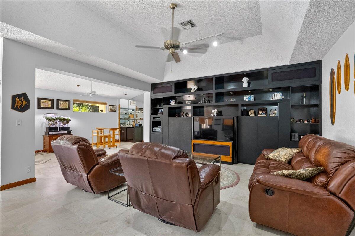 5044 NW 81st Avenue