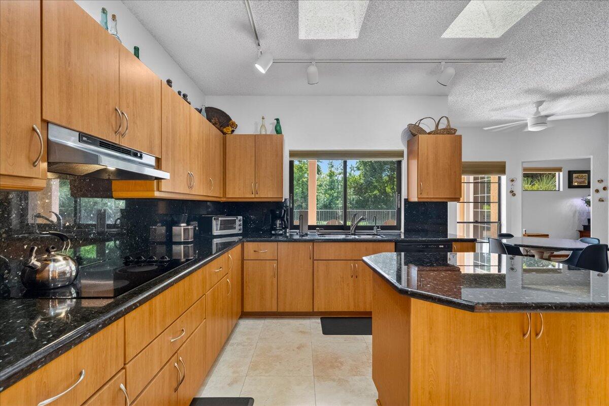 5044 NW 81st Avenue