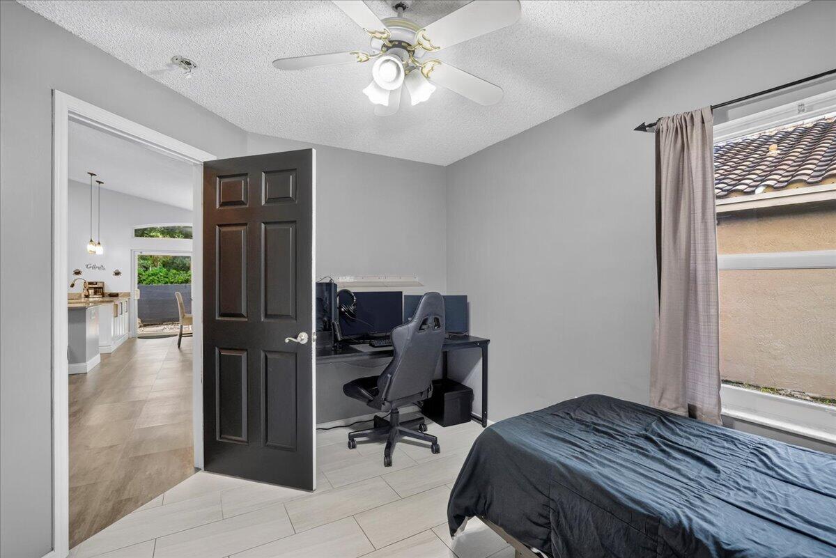 5435 NW 50th Court