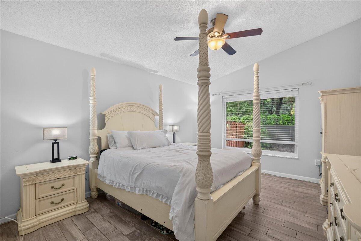5435 NW 50th Court