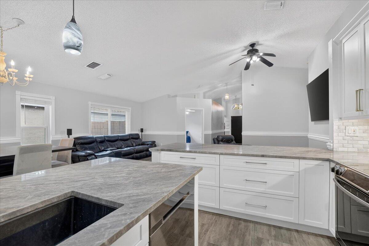 5435 NW 50th Court