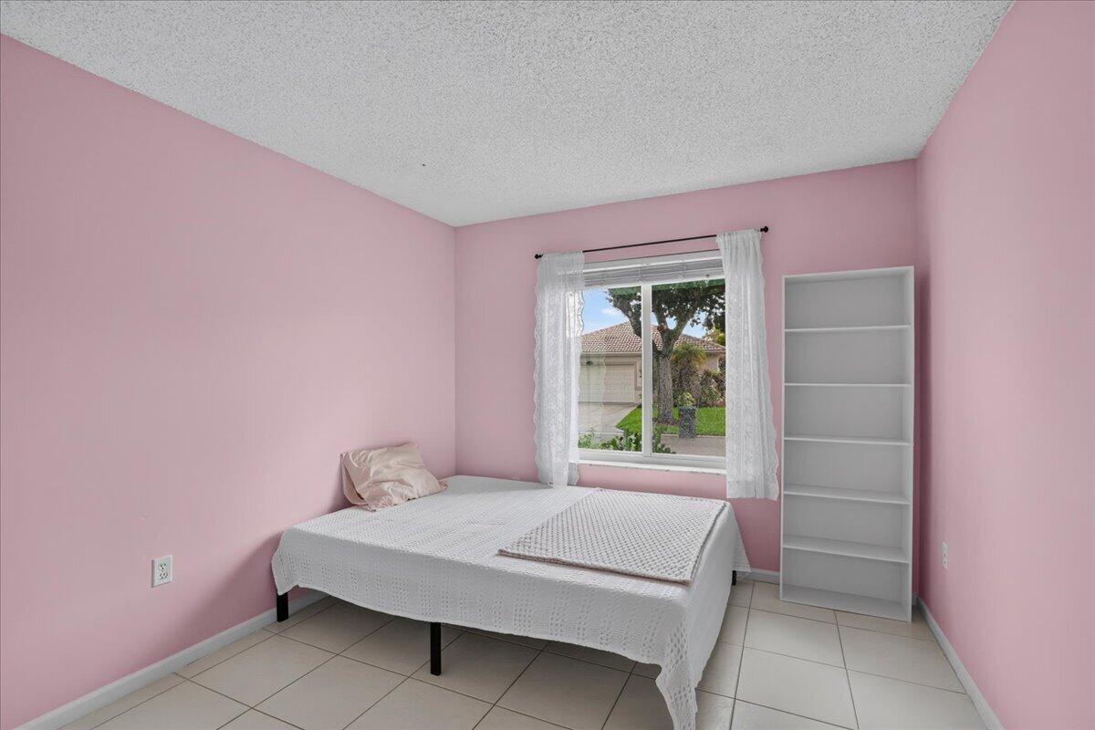 5435 NW 50th Court