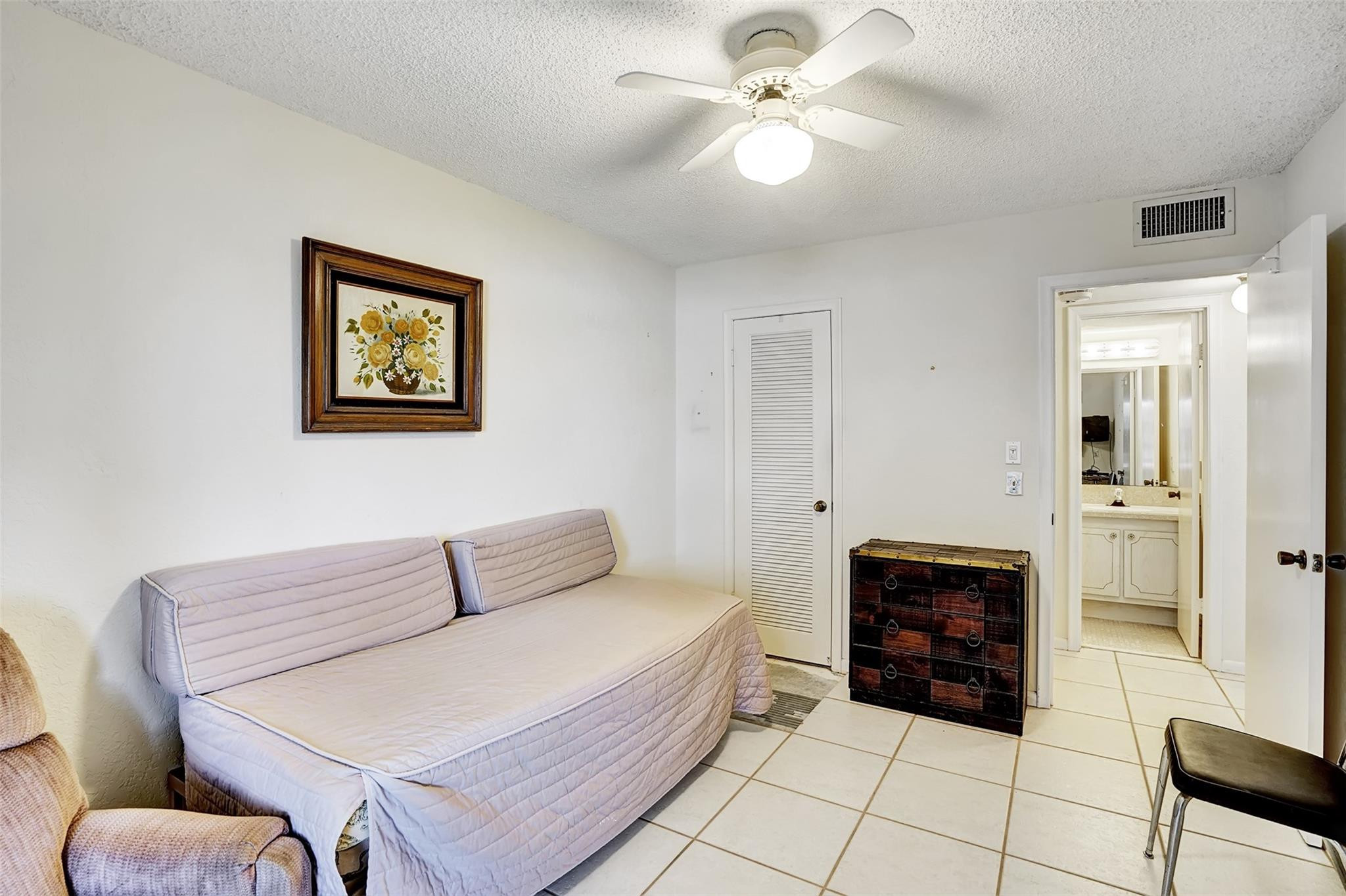 206 Farnham I 206