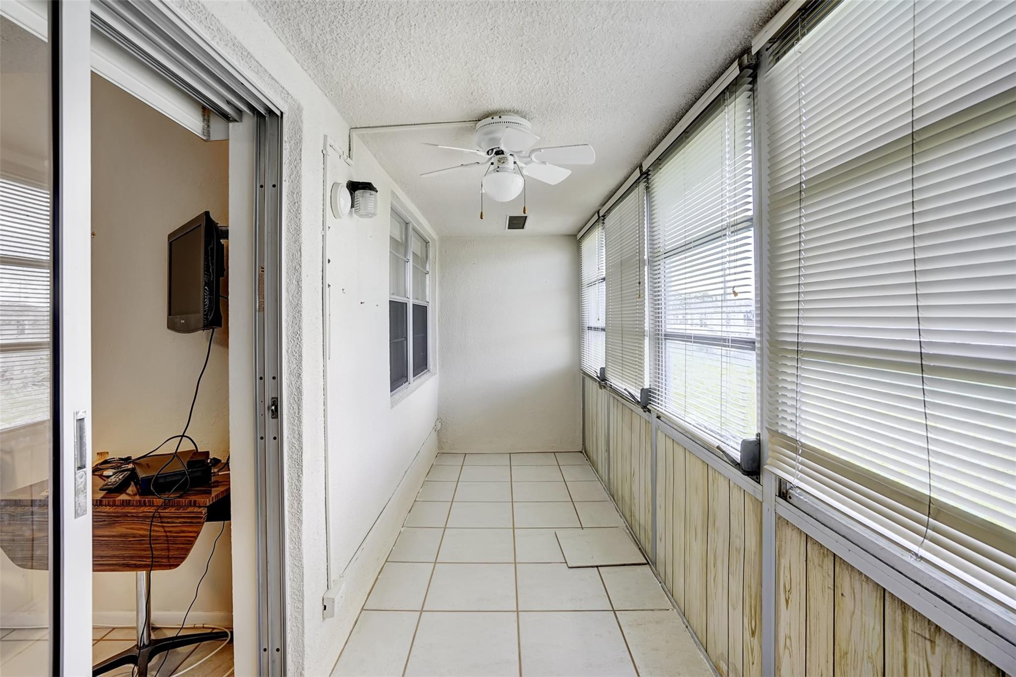 206 Farnham I 206