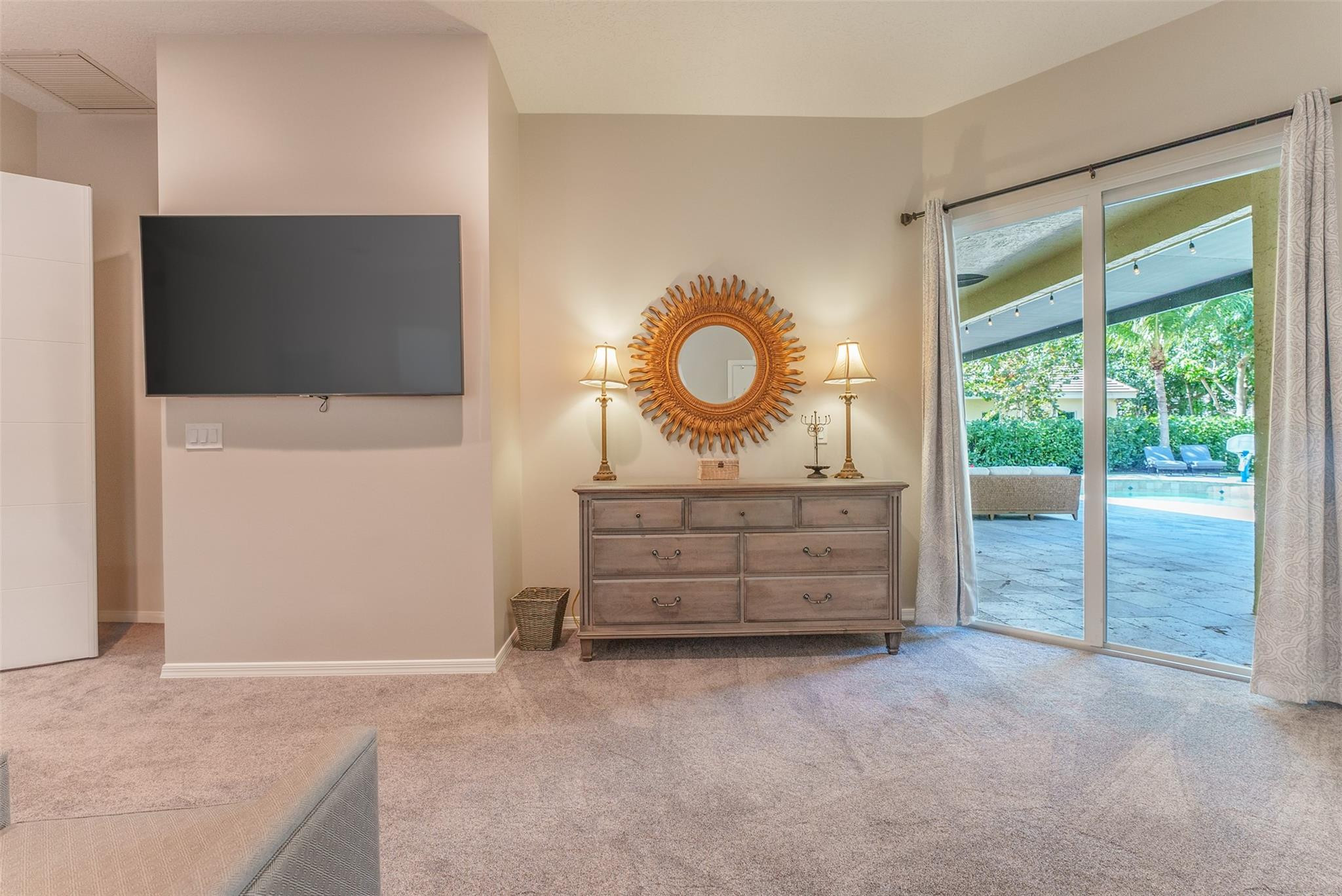 13439 Bradfords Wharf