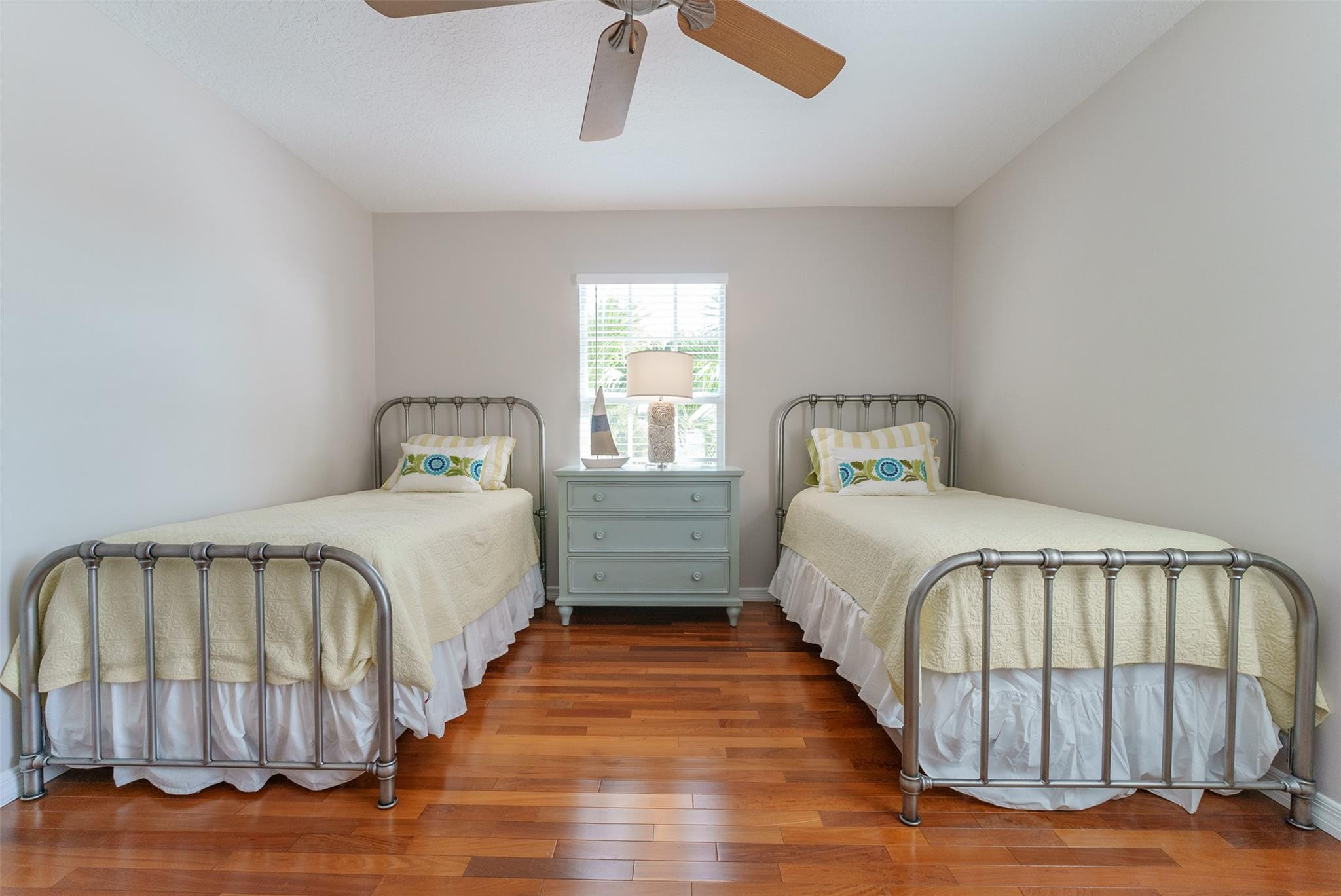 13439 Bradfords Wharf