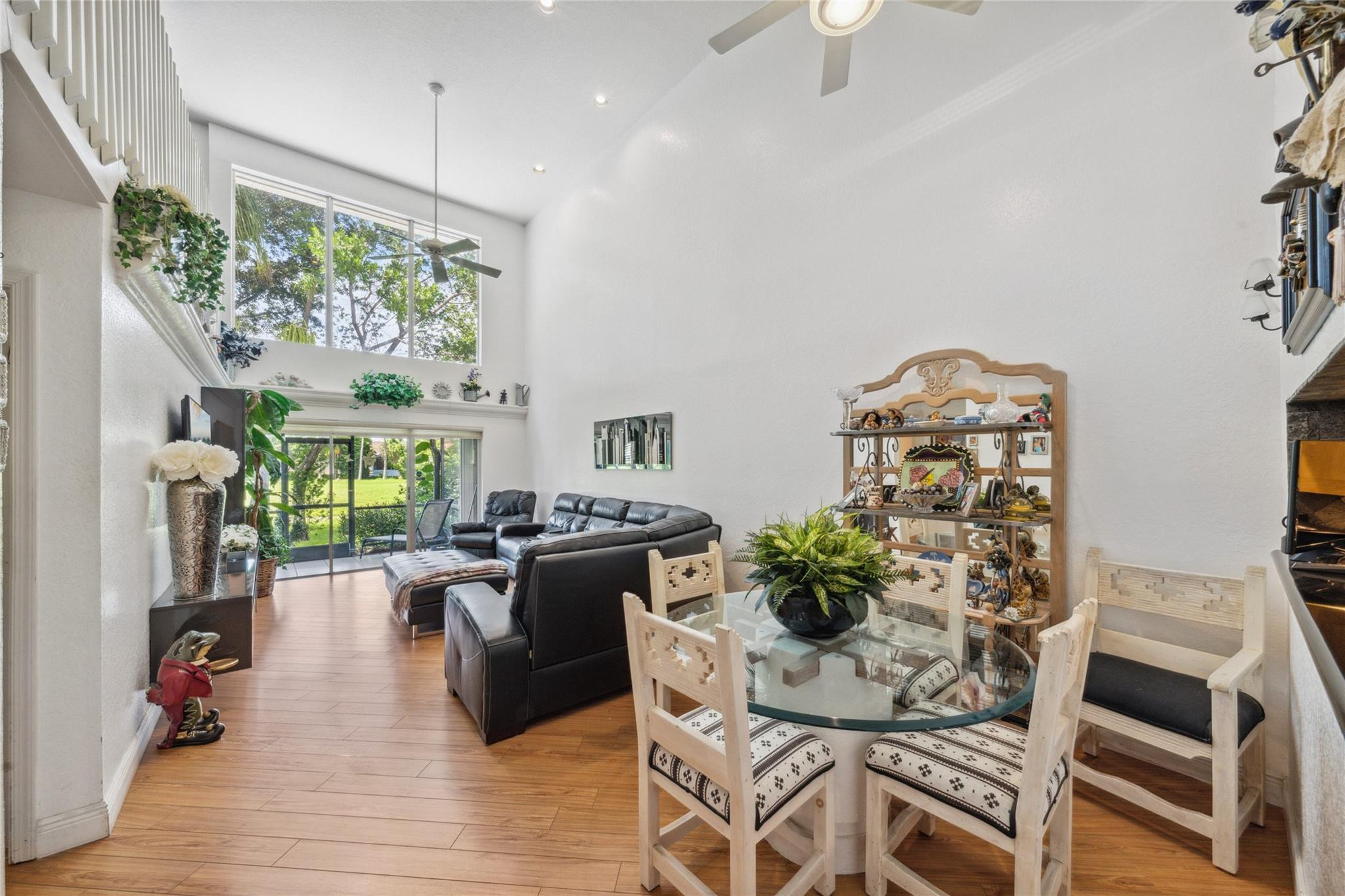 7558 S Pinewalk Drive 7558