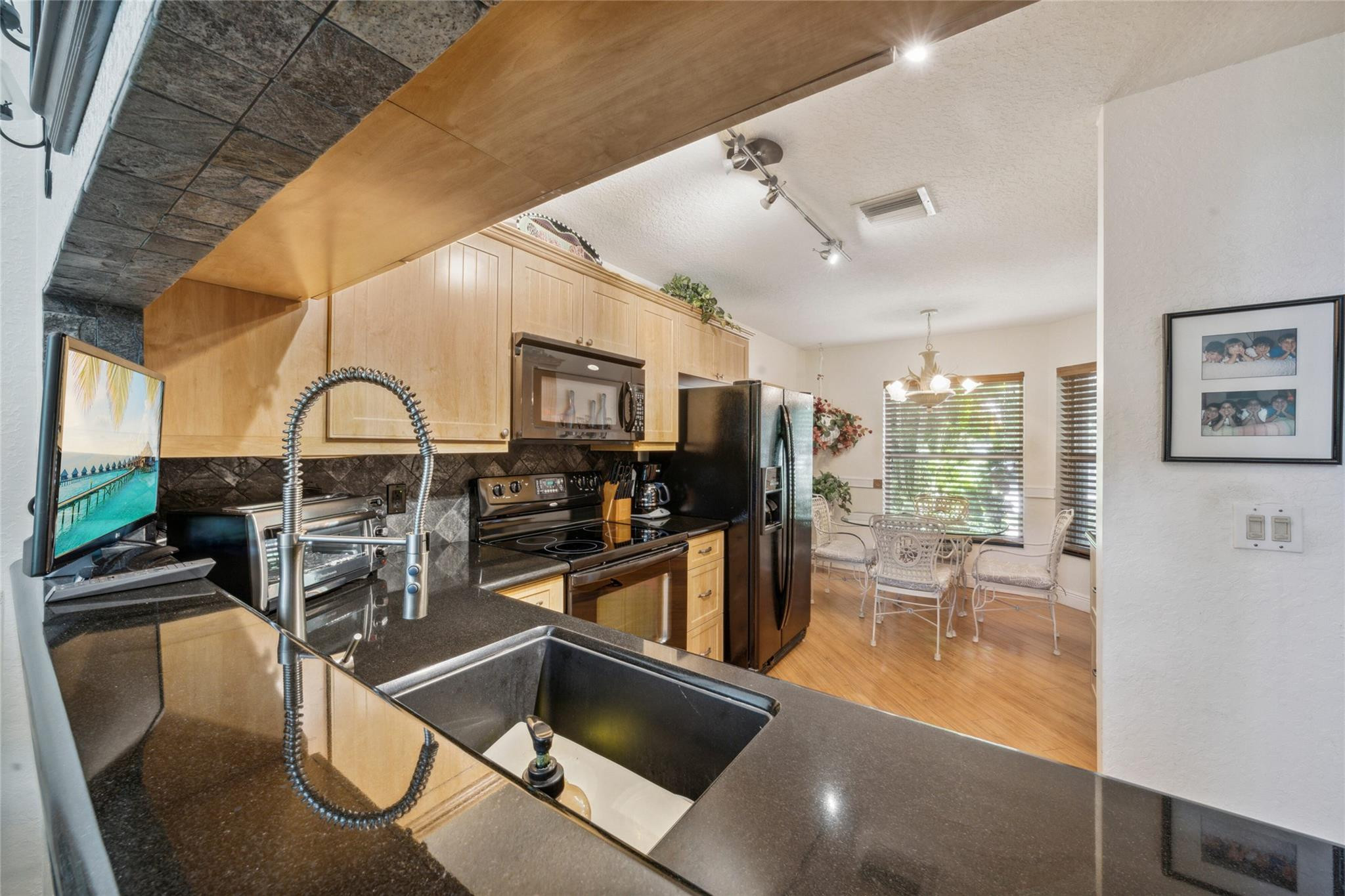 7558 S Pinewalk Drive 7558