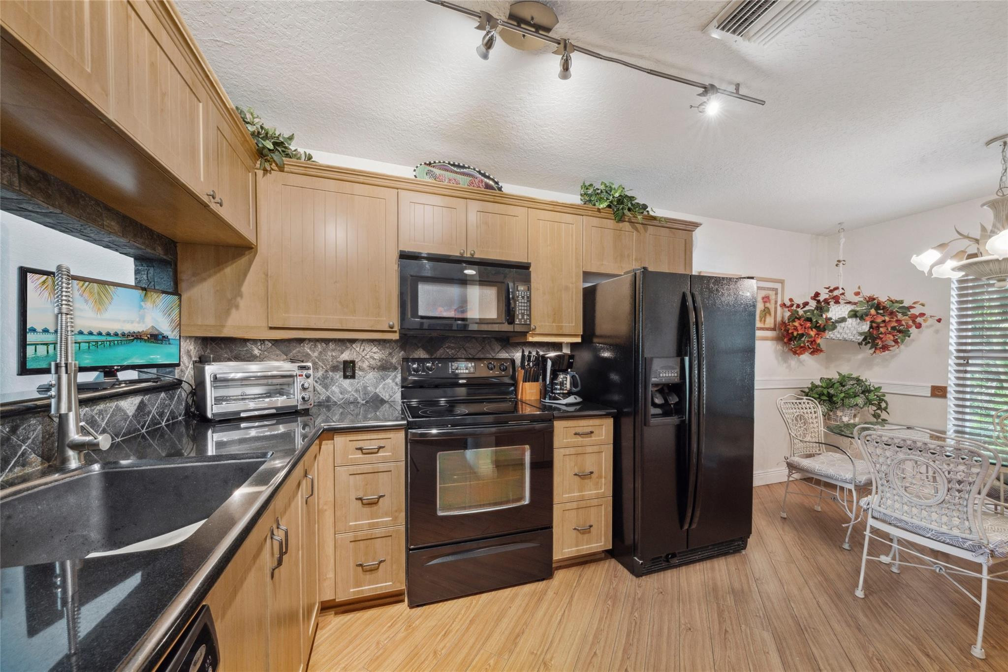 7558 S Pinewalk Drive 7558