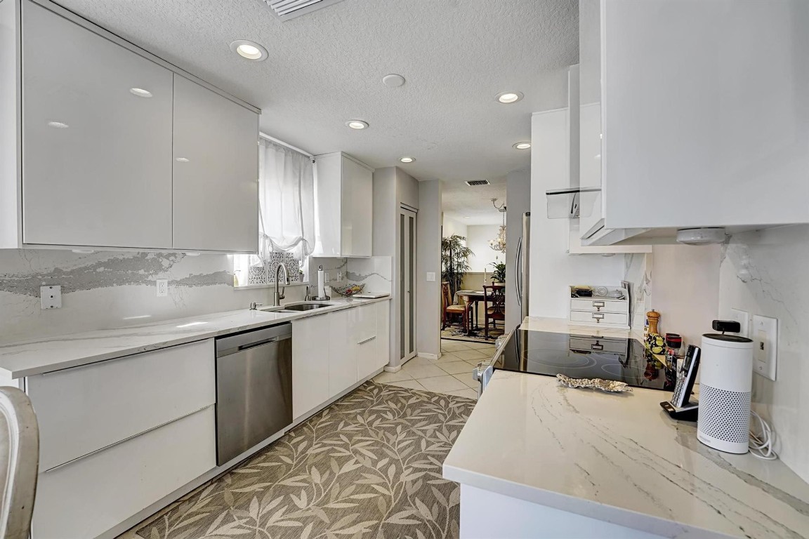 12468 Crystal Pointe Drive 202