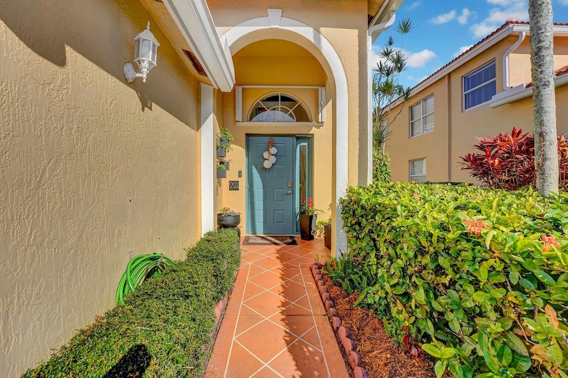 12468 Crystal Pointe Drive 202