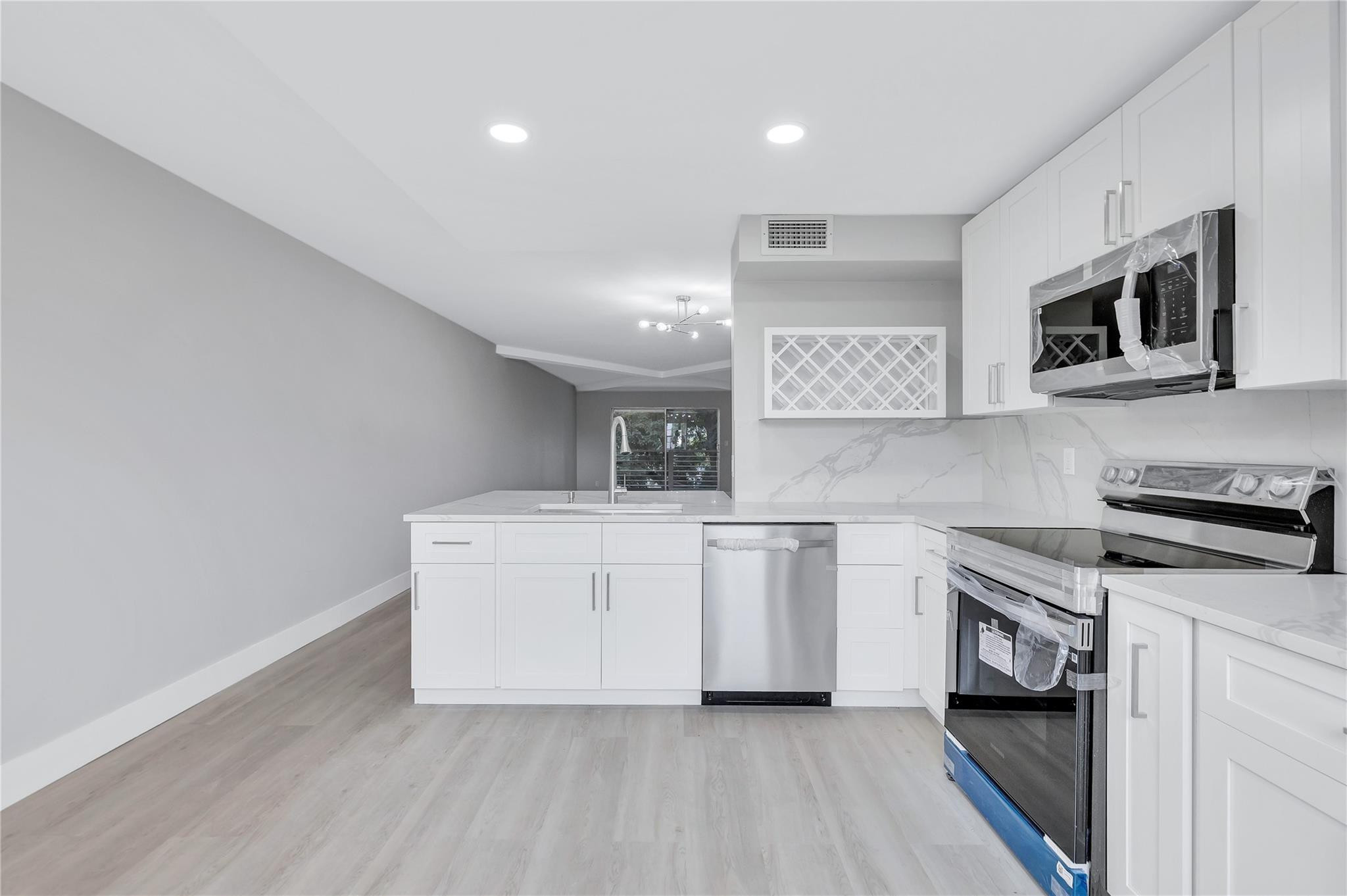 2002 Granada Drive M3