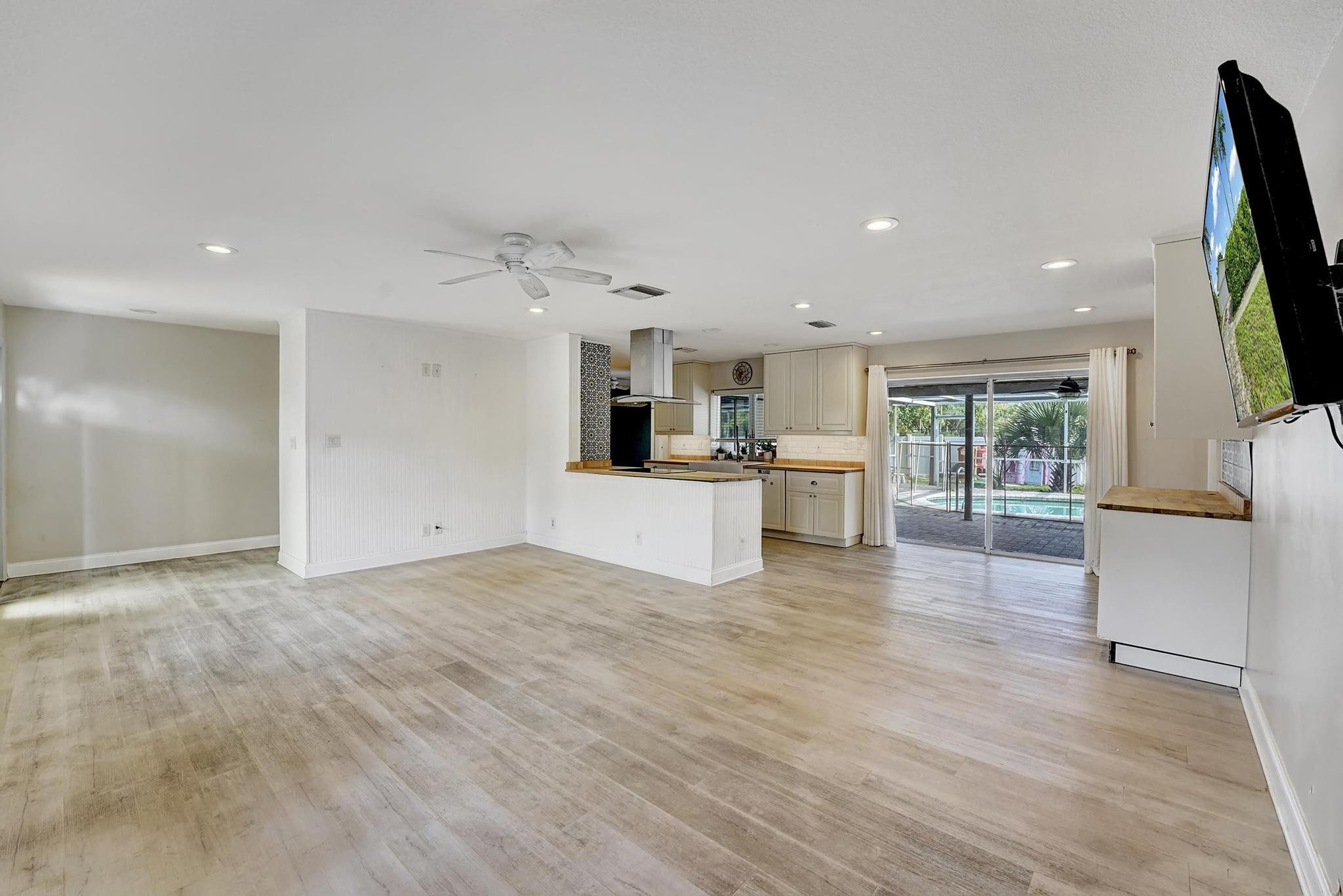 1349 NW 7th Street
