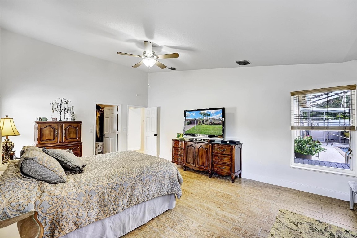 9591 Lake Serena Drive