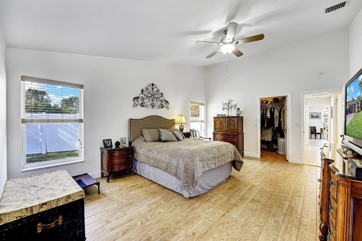 9591 Lake Serena Drive