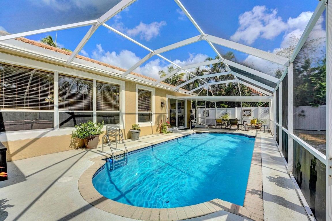 9591 Lake Serena Drive