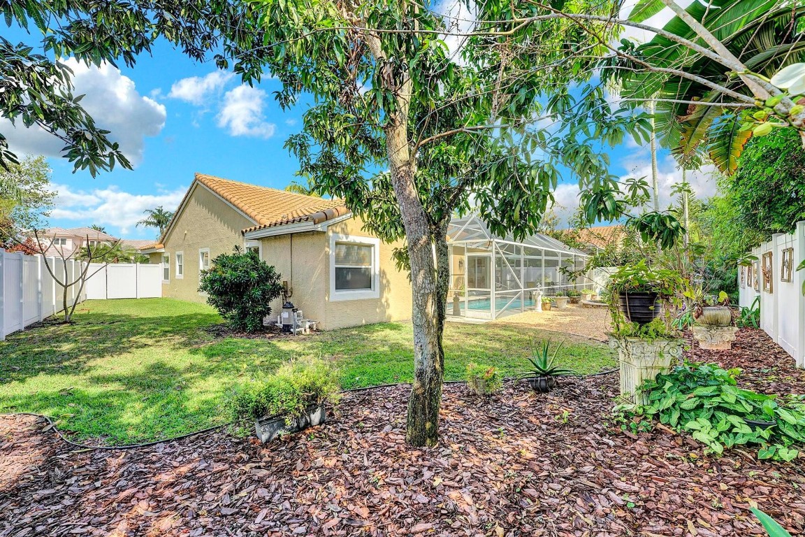 9591 Lake Serena Drive