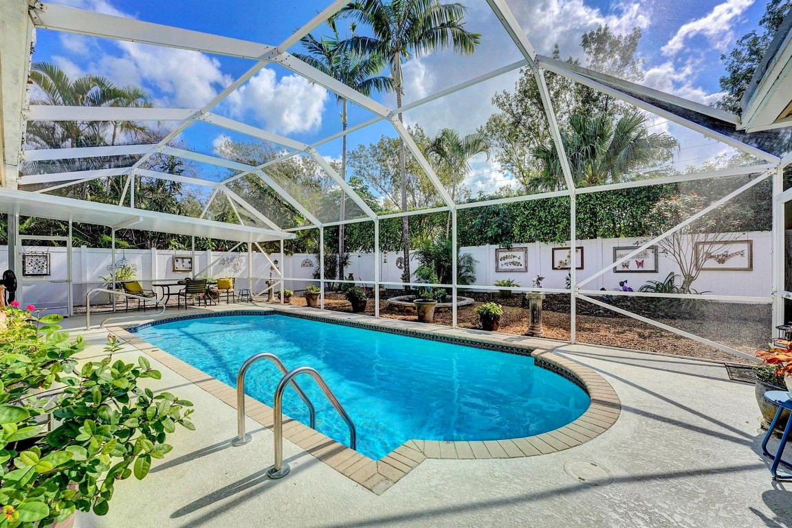 9591 Lake Serena Drive