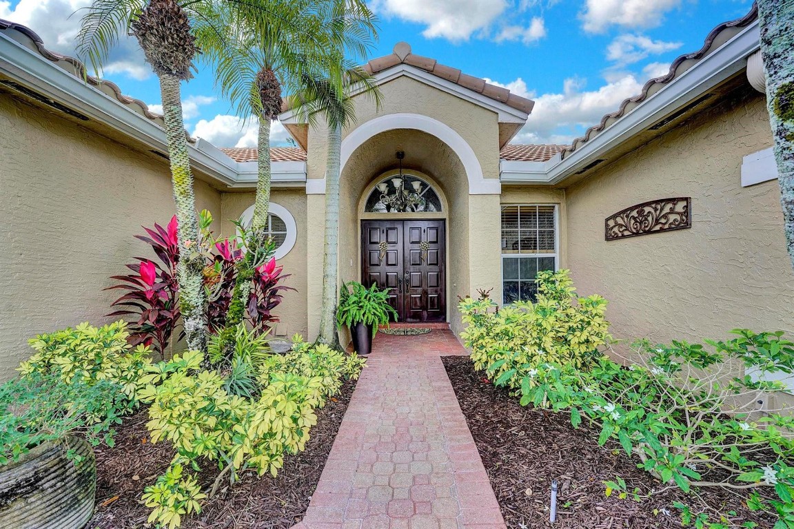 9591 Lake Serena Drive