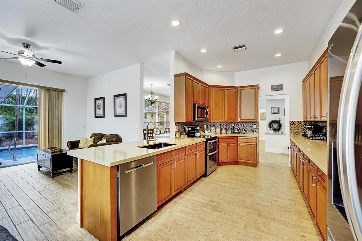 9591 Lake Serena Drive