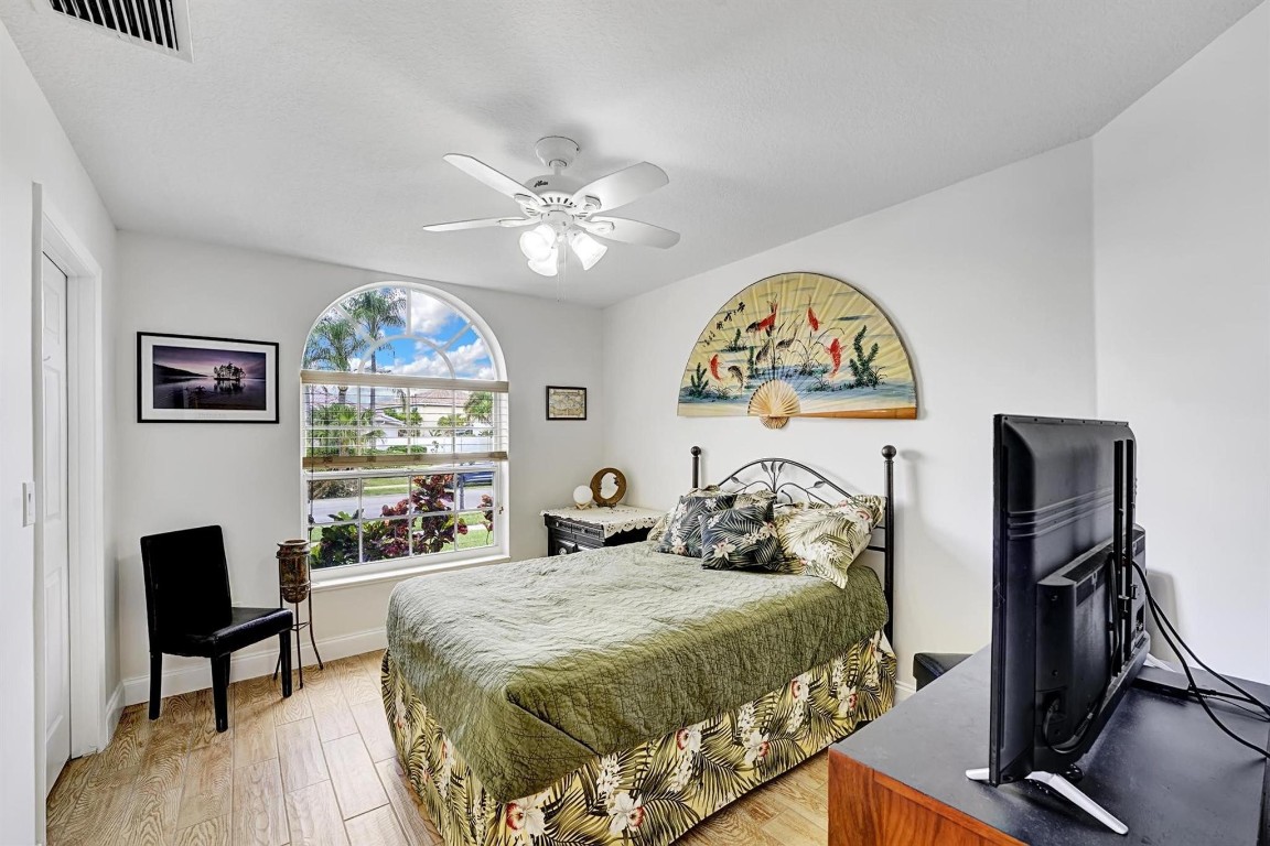 9591 Lake Serena Drive