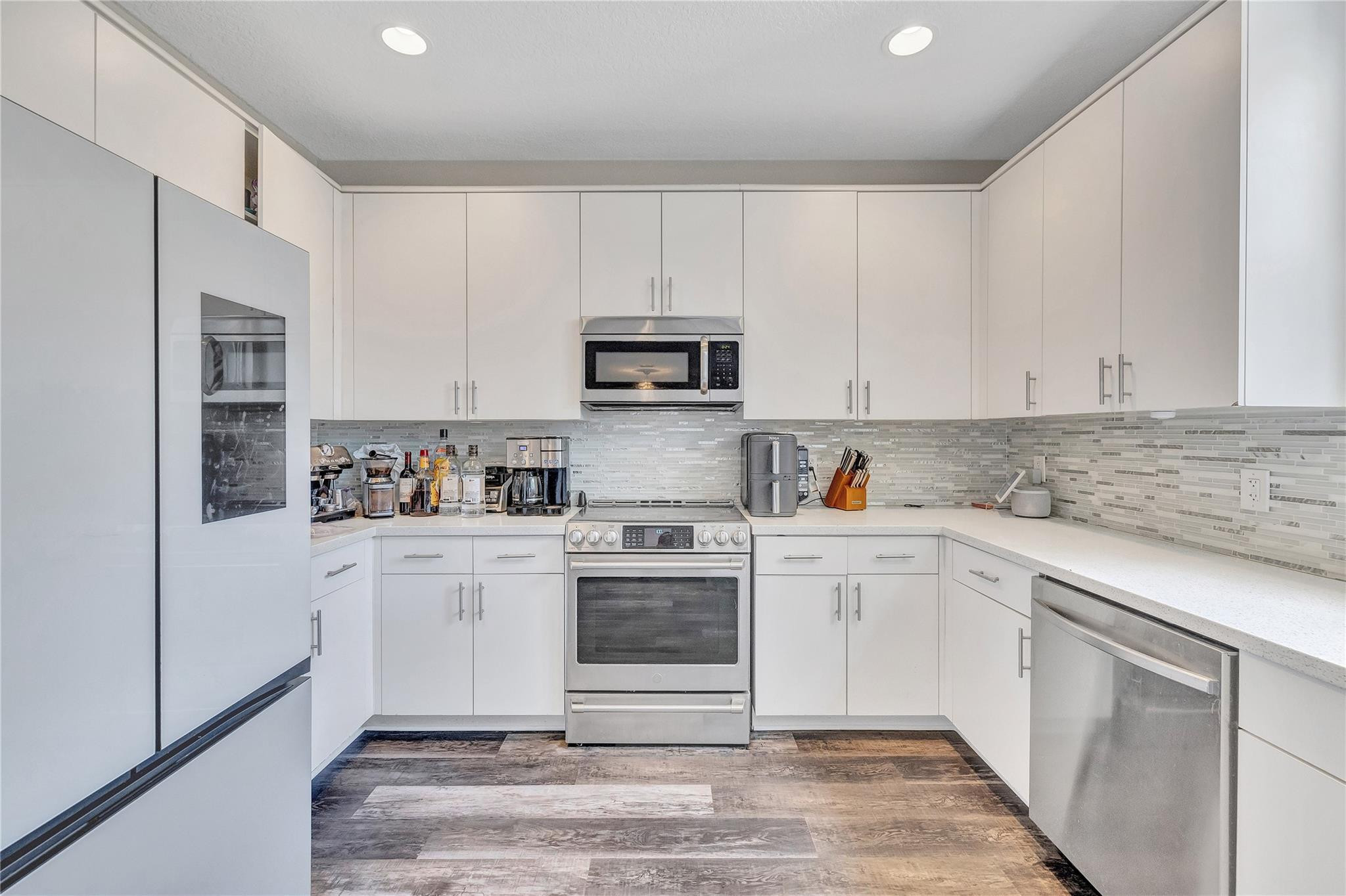 18219 Blue Lake Way