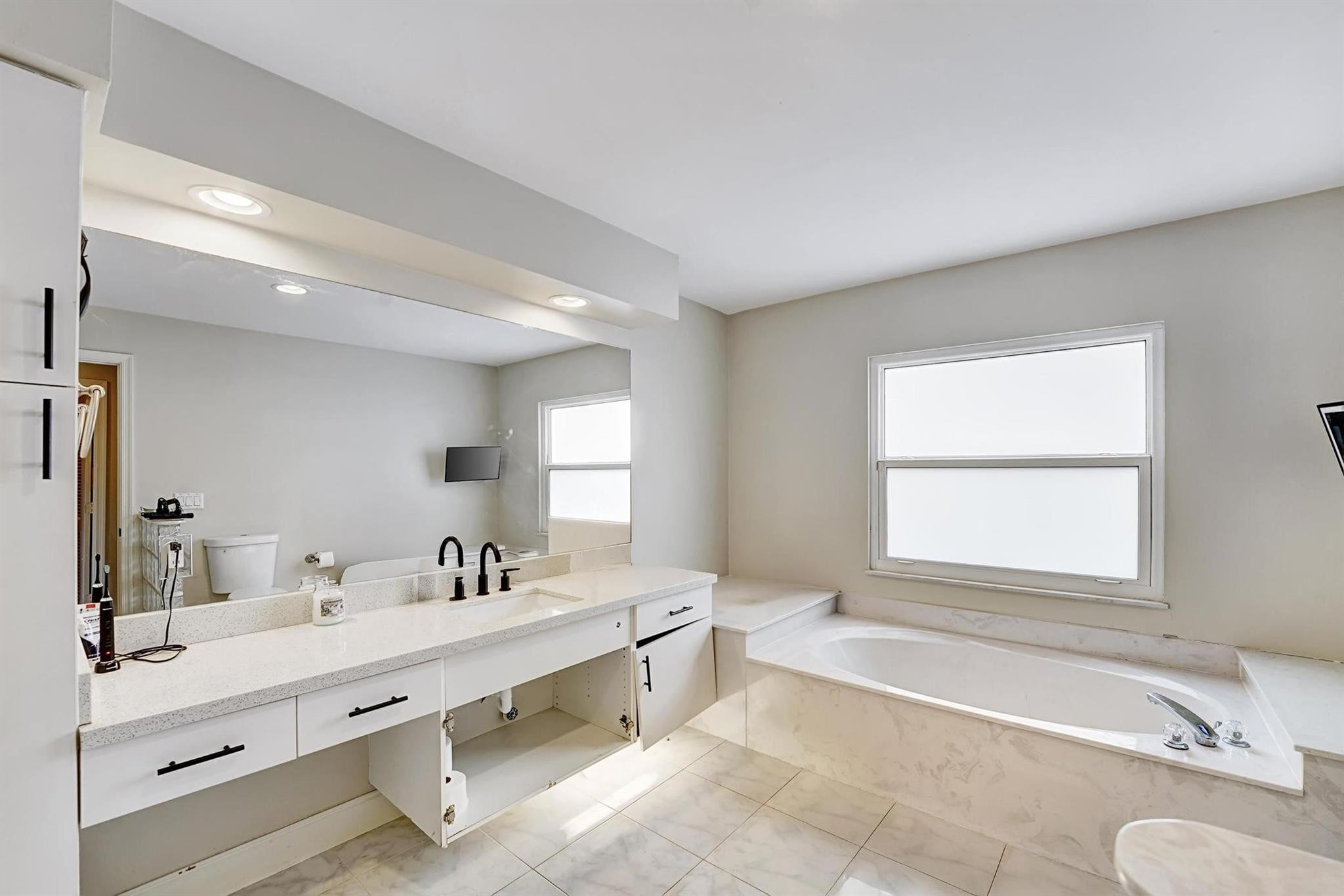 18219 Blue Lake Way