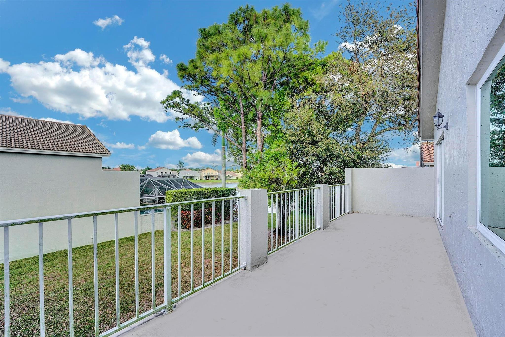 18219 Blue Lake Way
