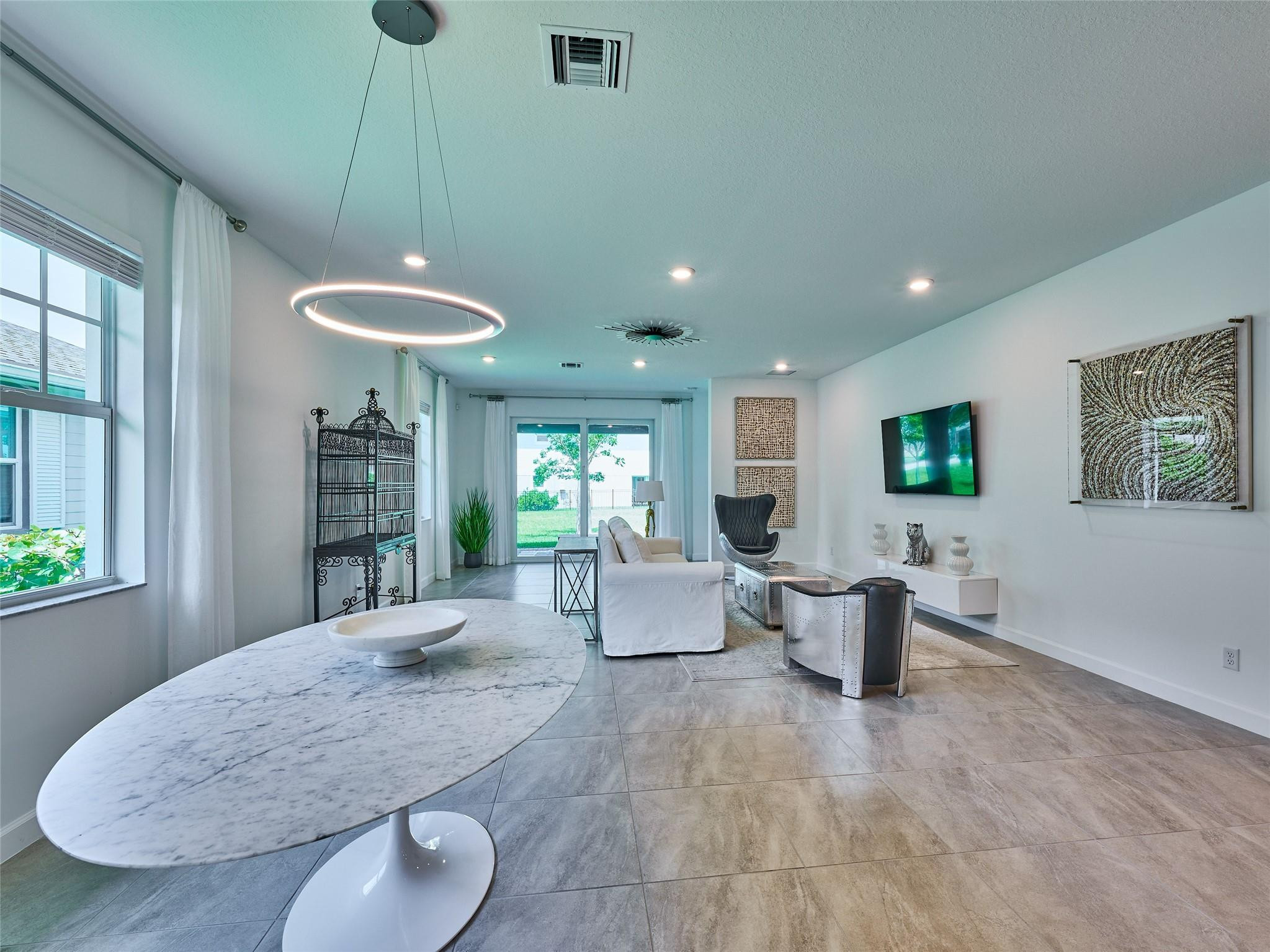 1285 Haywagon Trail
