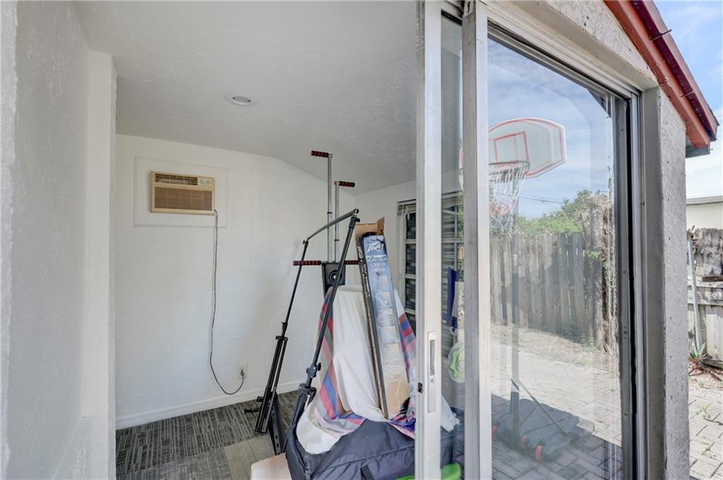 6267 SW 20th Street