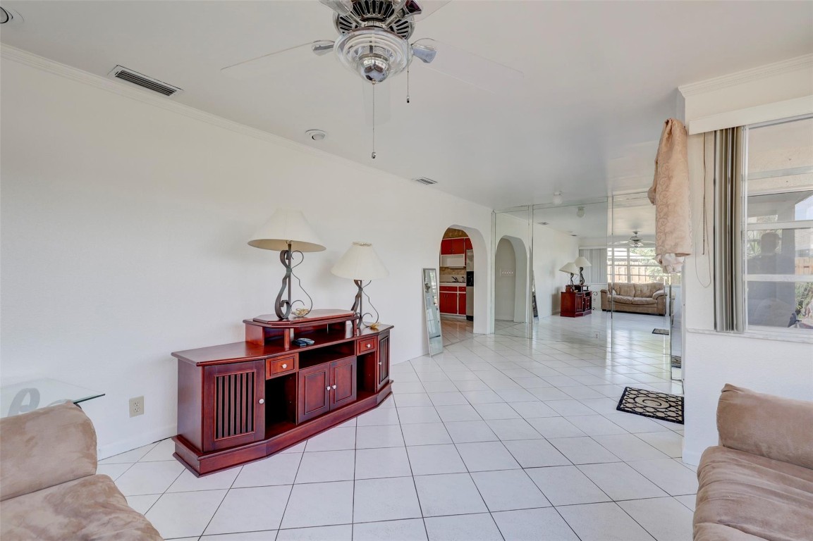6267 SW 20th Street