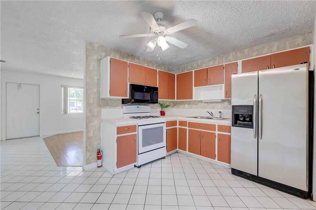 6267 SW 20th Street