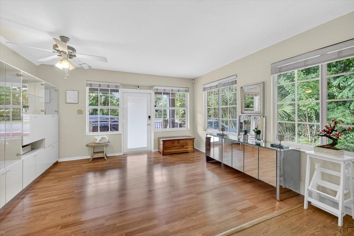 5541 W Broward Boulevard