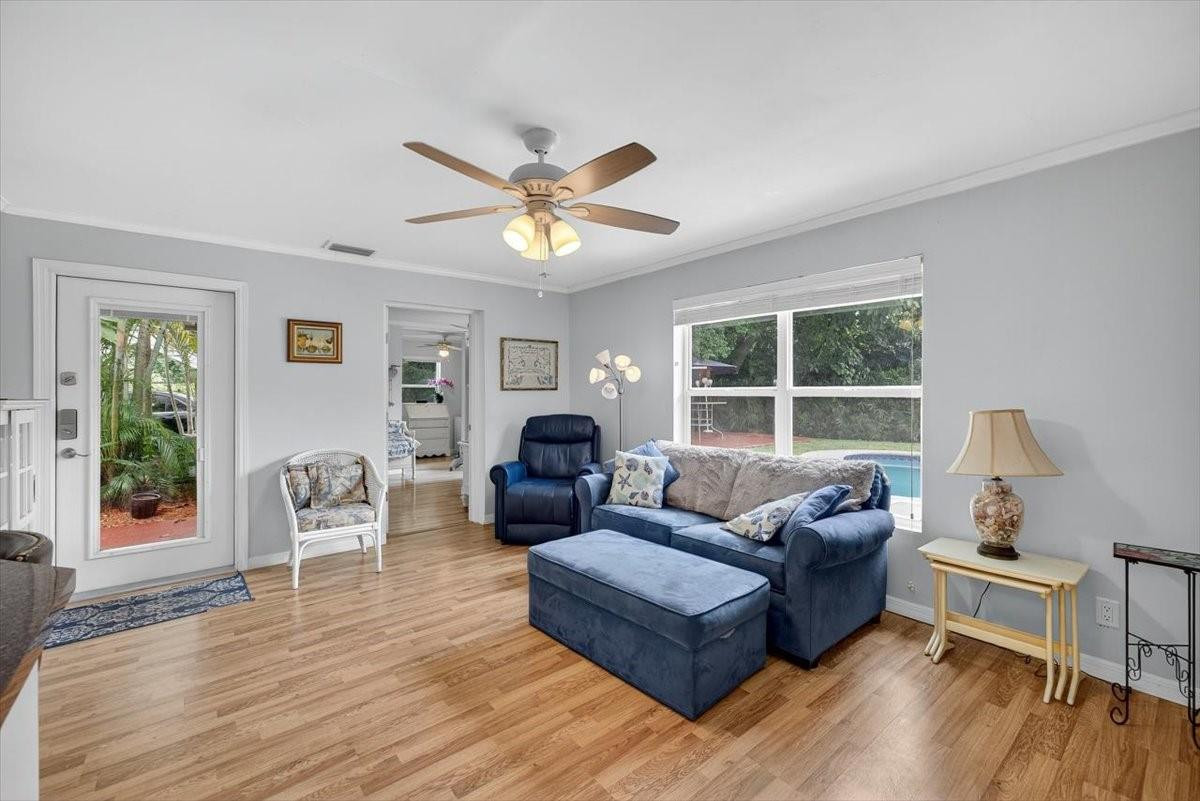 5541 W Broward Boulevard