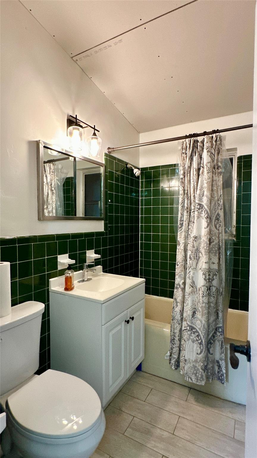 3051 SW 13th Court