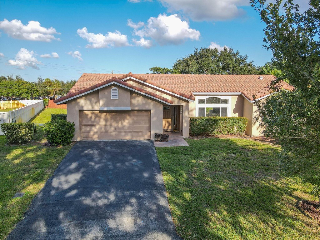 2881 NW 98th Way