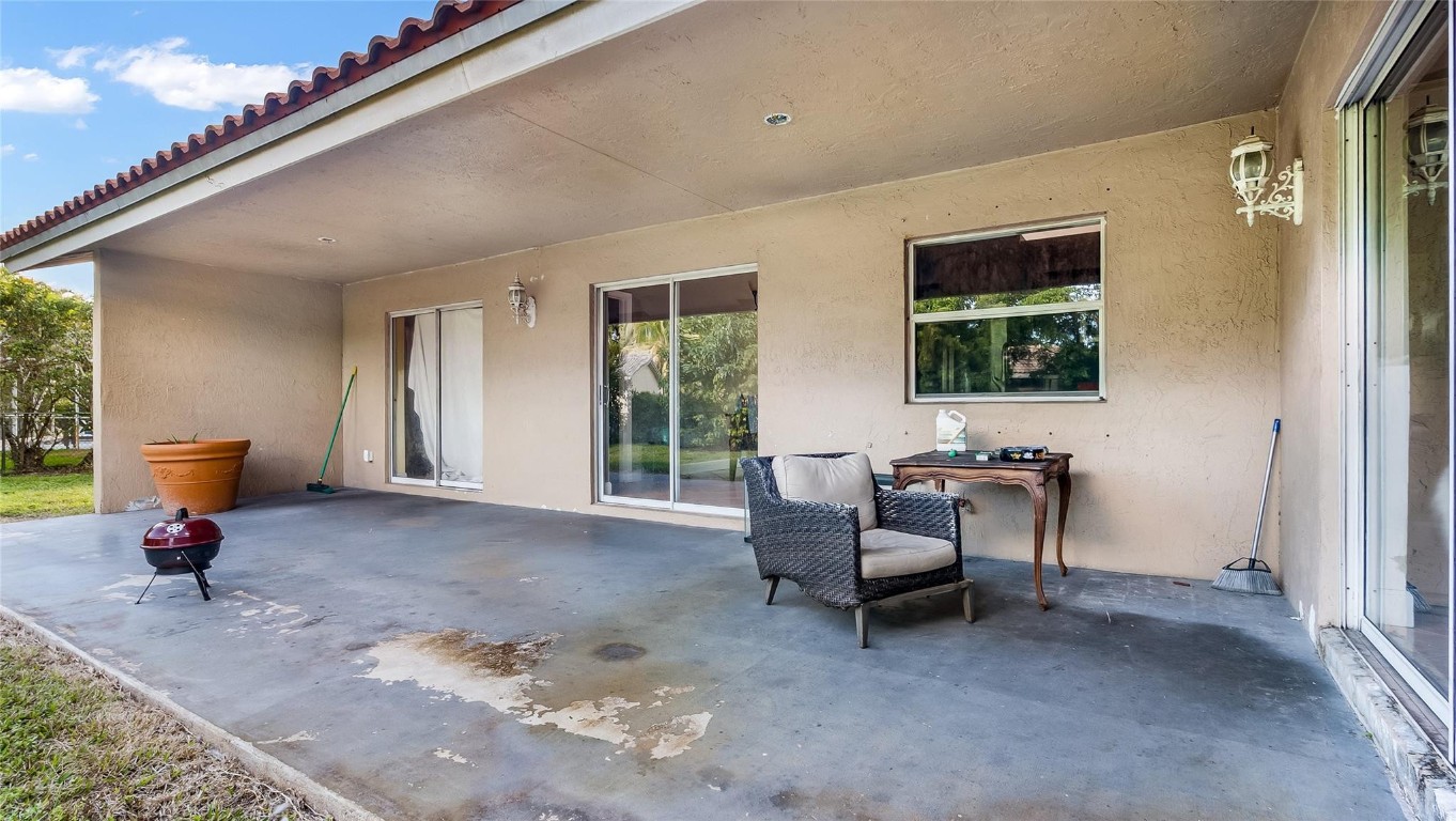 2881 NW 98th Way