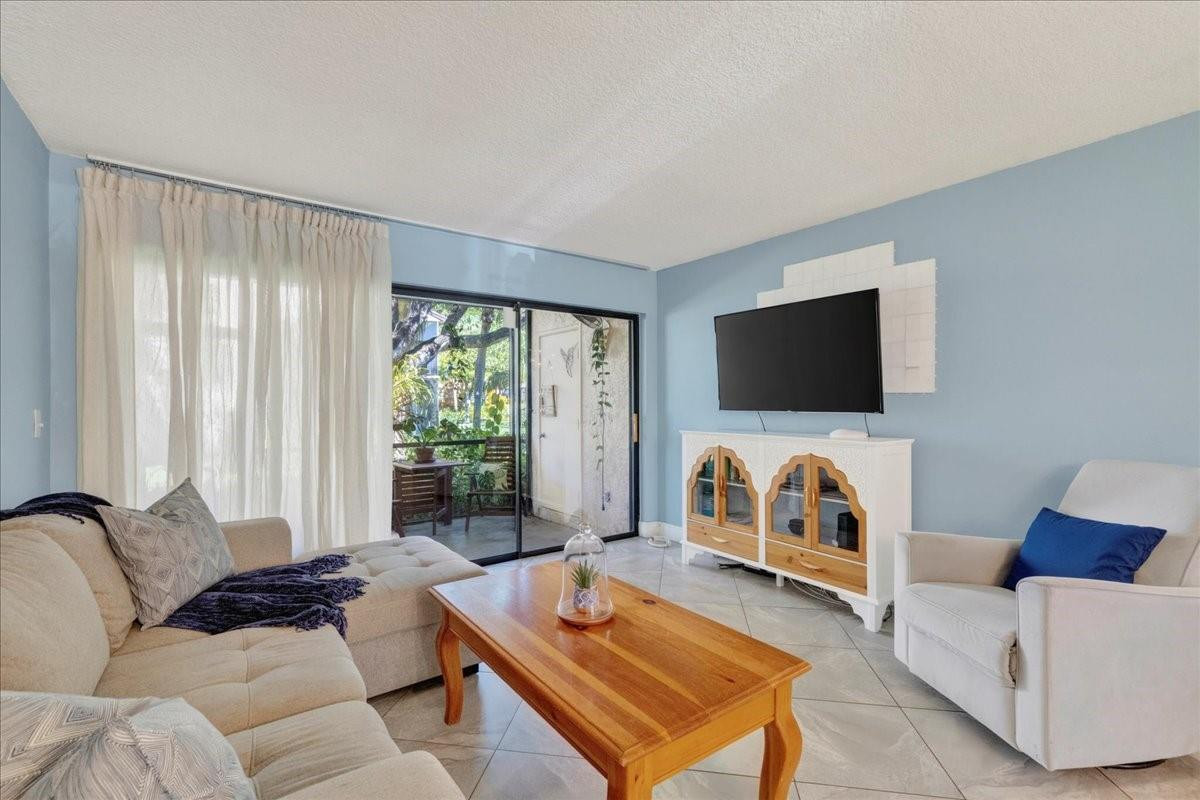 2355 SW 15th Street 77