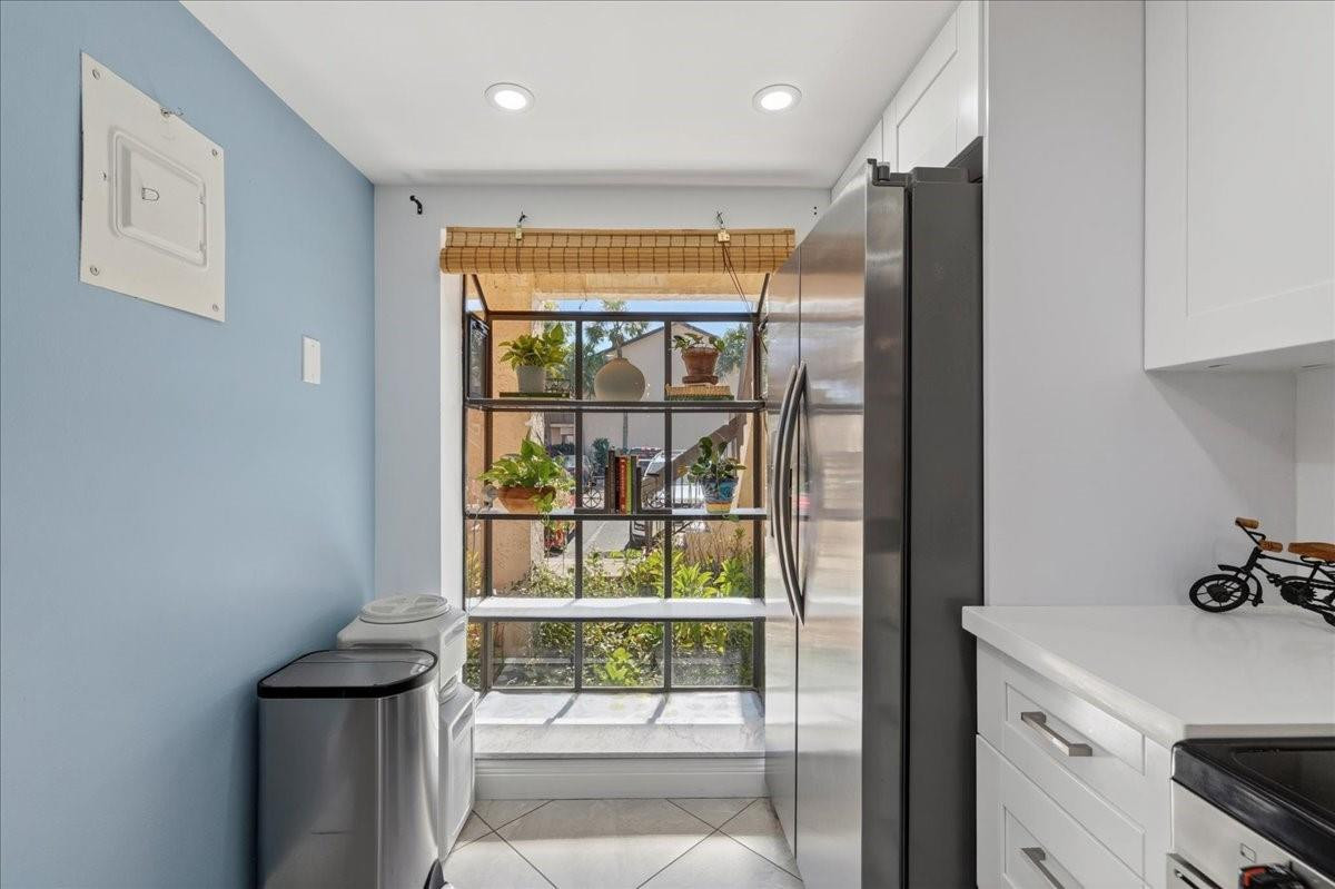 2355 SW 15th Street 77