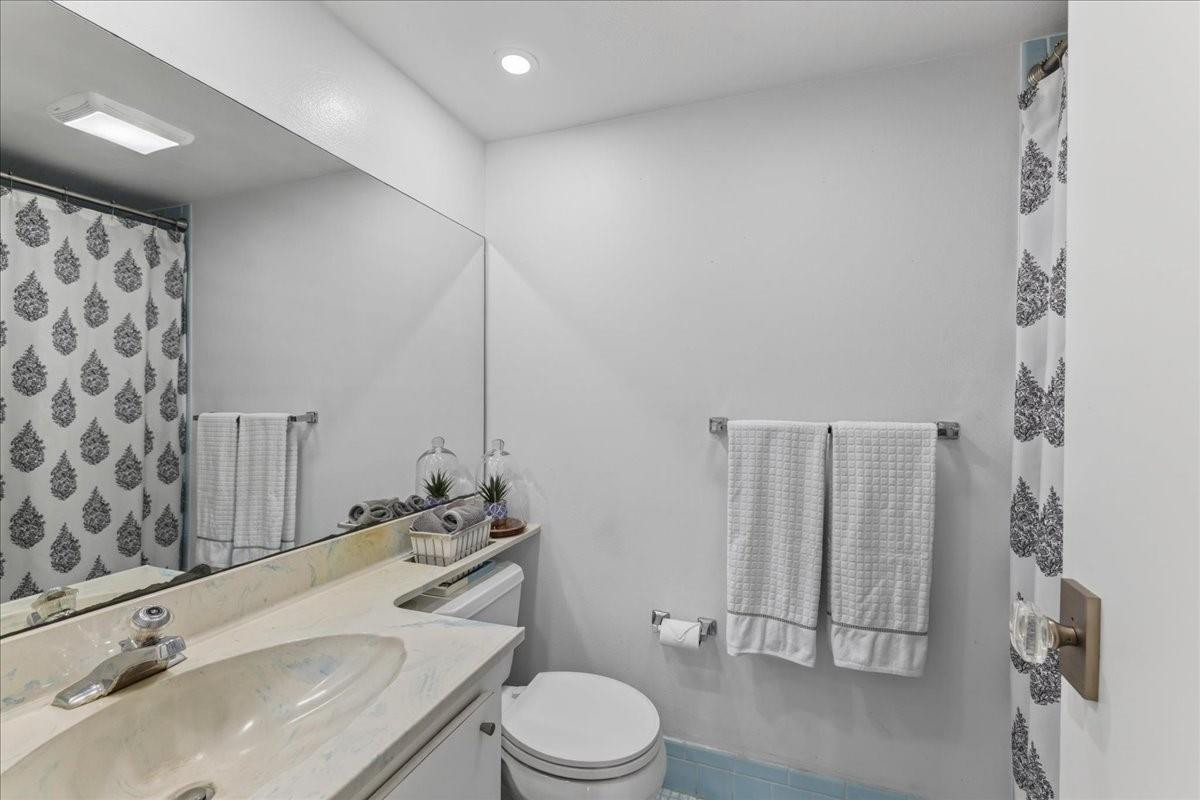 2355 SW 15th Street 77